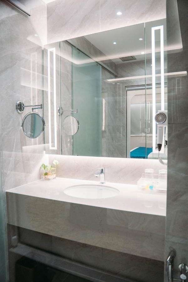 Hotel Crystal Sdn.bhd.
