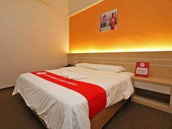 Hotel Crystal Sdn.bhd. 3*