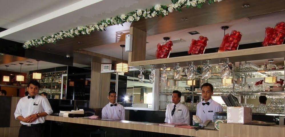 Crystal Sdn.bhd. 3*